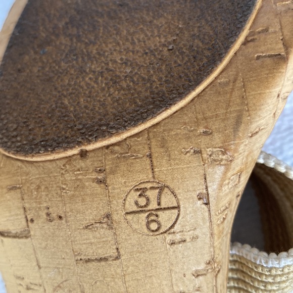 Square Toe, Block Heel, Elastic Strap Slide Sandal - Picture 15 of 15